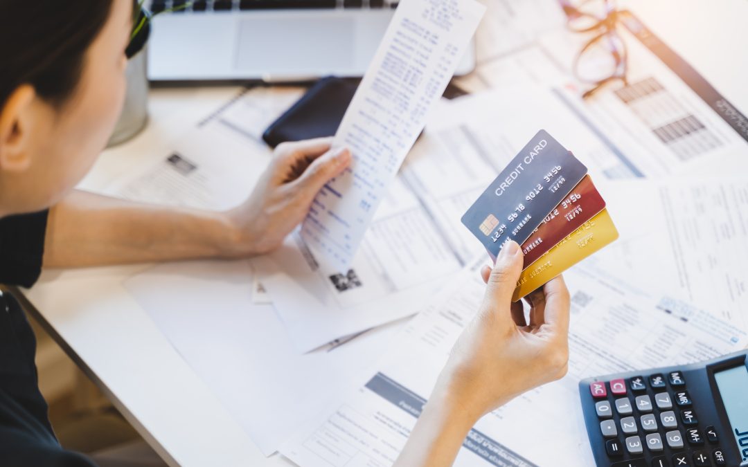 How to Settle Credit Card Debt: 12 Smart Tips That Work